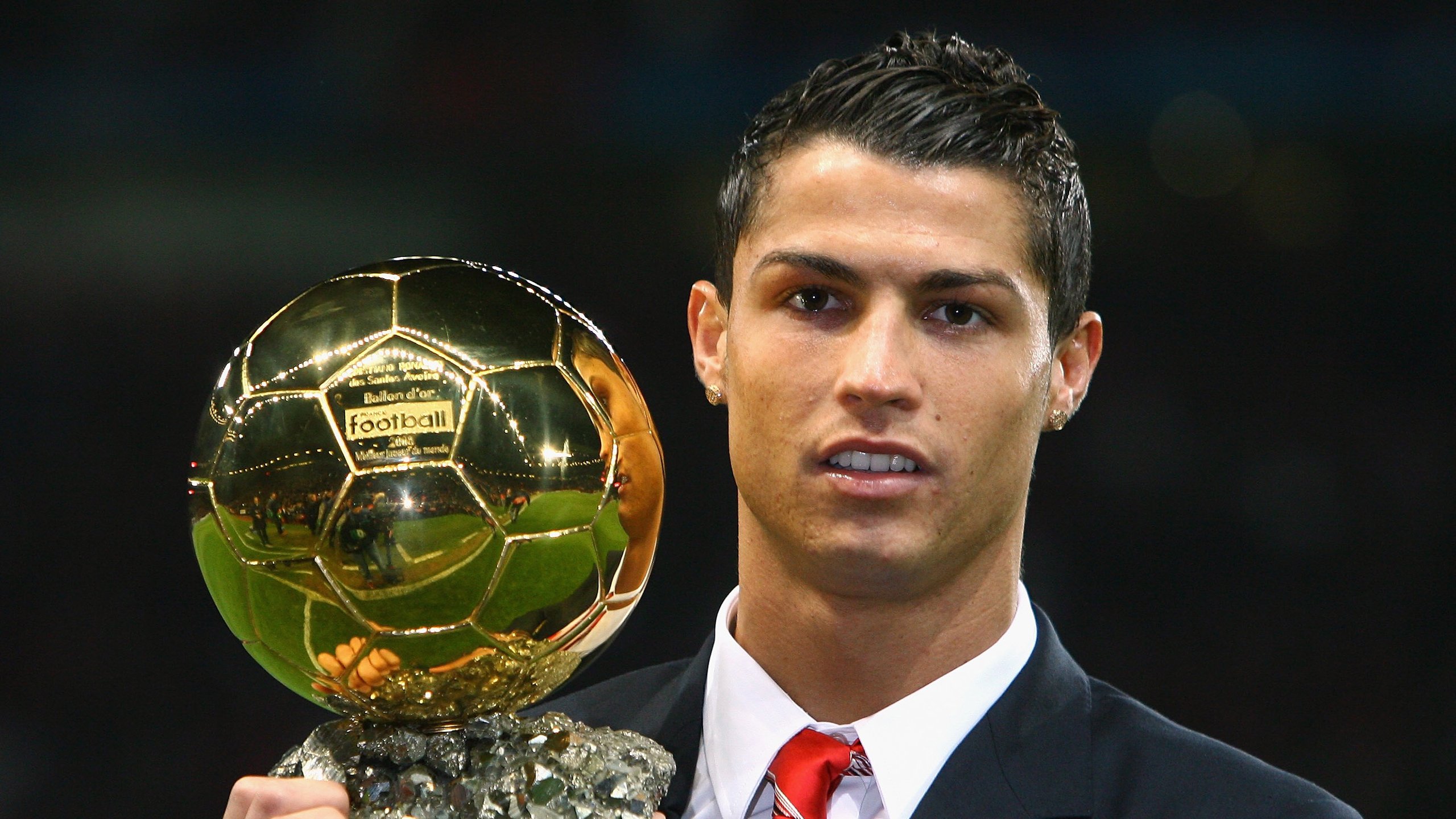 1-1,黑马点球不判,无缘三连胜!英超第10轮结束,2-8名差两分!,英超联赛 2021